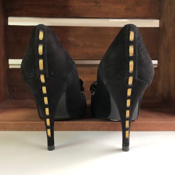 Stuart Weitzman Vintage Black Bow Heel Gold Pumps - Picture 7 of 15
